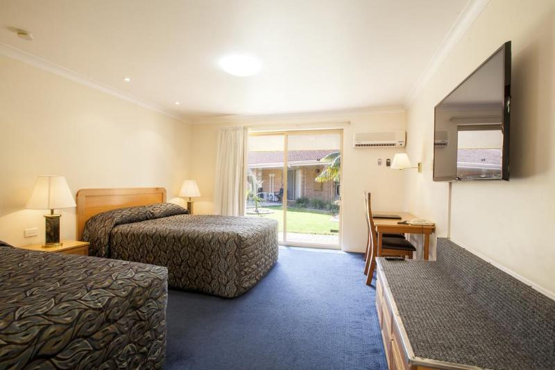 هتل Comfort Inn Bay Of Isles