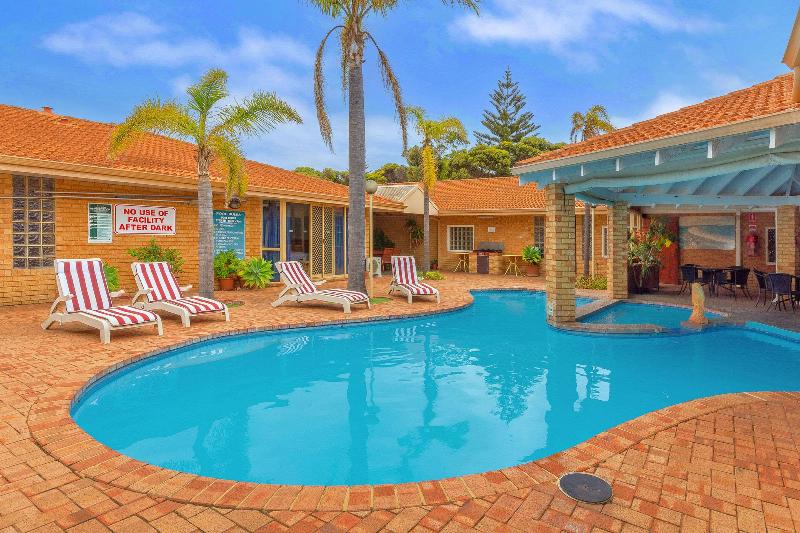 هتل Comfort Inn Bay Of Isles