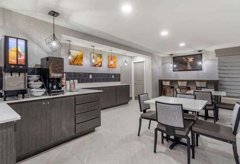 هتل Comfort Inn Nashville  Opryland Area