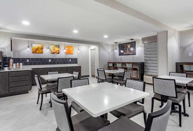 هتل Comfort Inn Nashville  Opryland Area