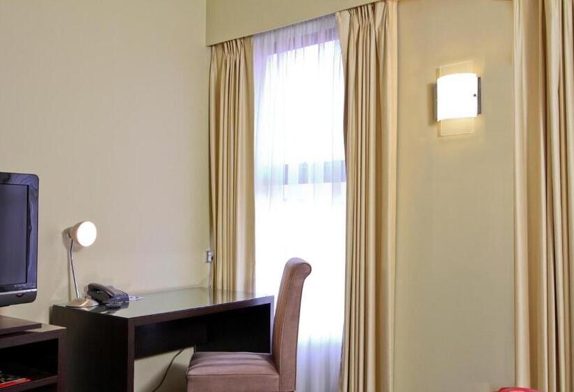 ホテル Comfort Inn & Suites City Views