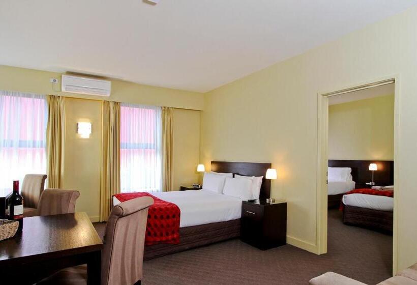 ホテル Comfort Inn & Suites City Views