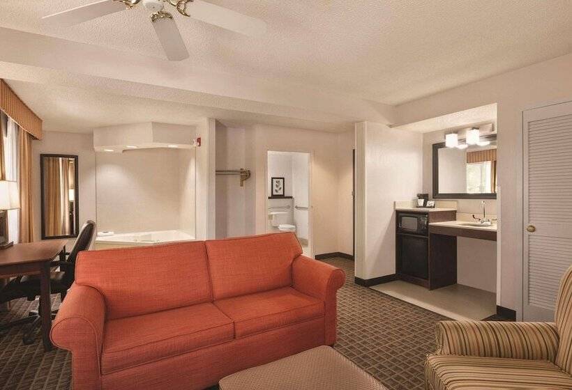فندق Country Inn & Suites By Radisson, Lawrenceville, Ga
