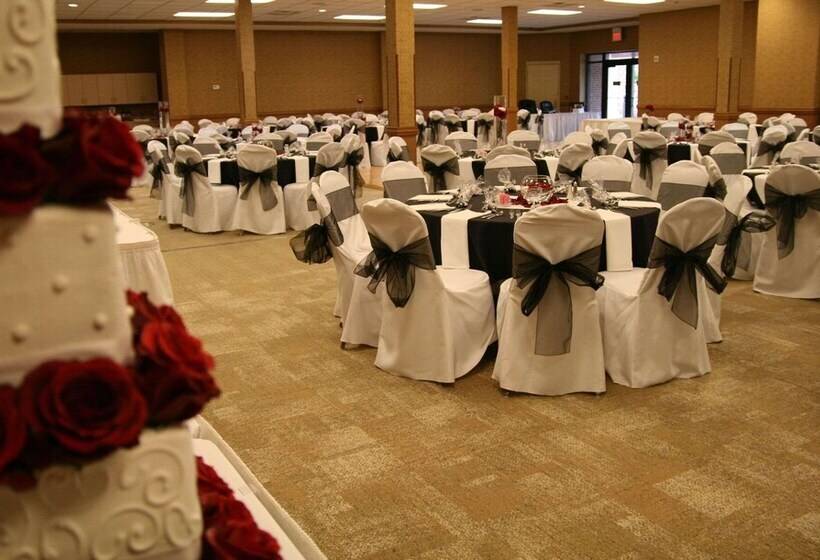 Country Inn & Suites By Radisson, Lincoln North Hotel And Conference Center, Ne