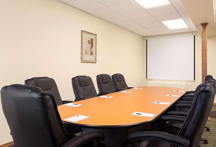 Country Inn & Suites By Radisson, Lincoln North Hotel And Conference Center, Ne