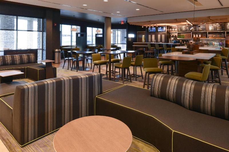 فندق Courtyard By Marriott St. Louis St. Peters