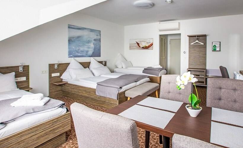 هتل Das Kronprinz