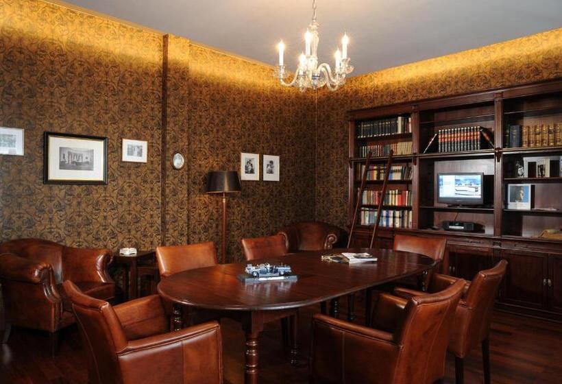 ホテル Der Lindenhof