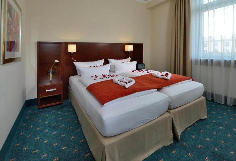 ホテル Der Lindenhof