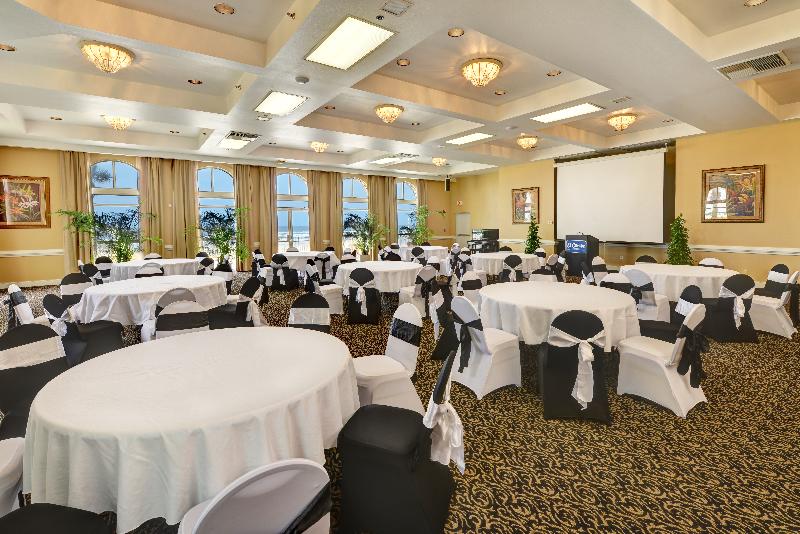 בית מלון כפרי El Caribe Resort And Conference Center