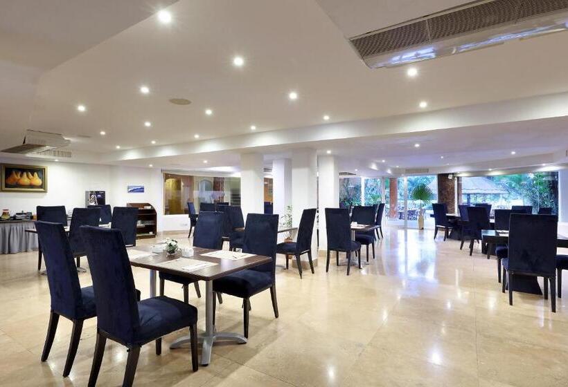 ホテル Eurostars Hacienda Vista Real