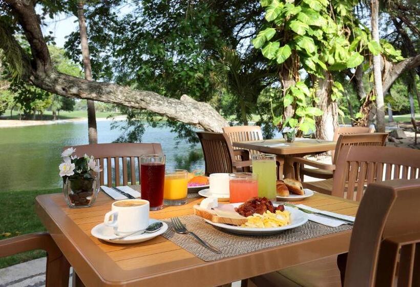 ホテル Eurostars Hacienda Vista Real