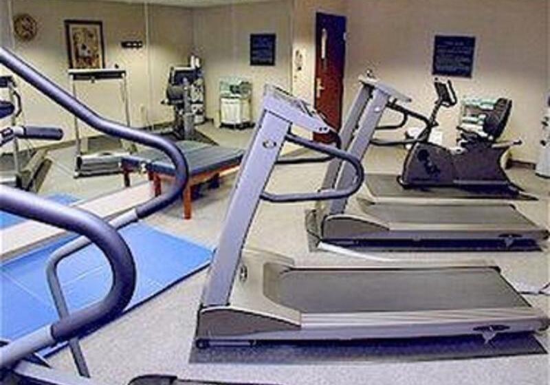 هتل Holiday Inn Express & Suites Austin Round Rock By Ihg