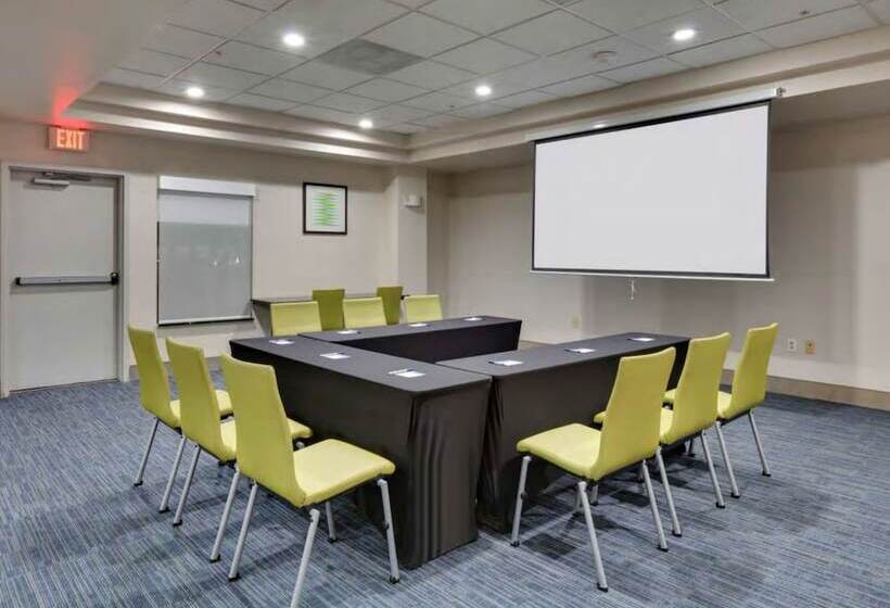 Отель Holiday Inn Express & Suites Austin Round Rock By Ihg