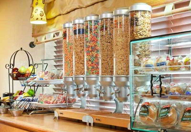 Отель Extended Stay America Suites Virginia Beach