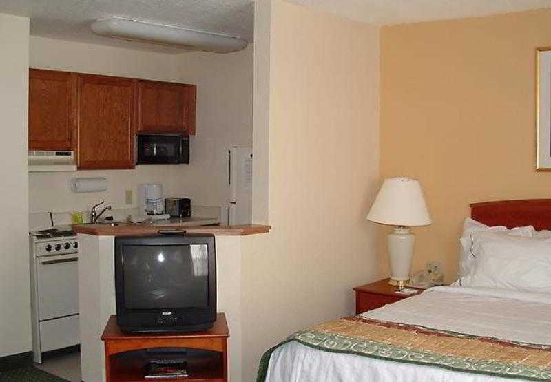 Отель Extended Stay America Suites Virginia Beach