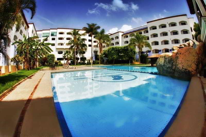 هتل Gran Plaza & Convention Center