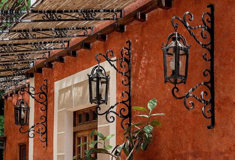 Отель Hacienda Xcanatun, Angsana Heritage Collection