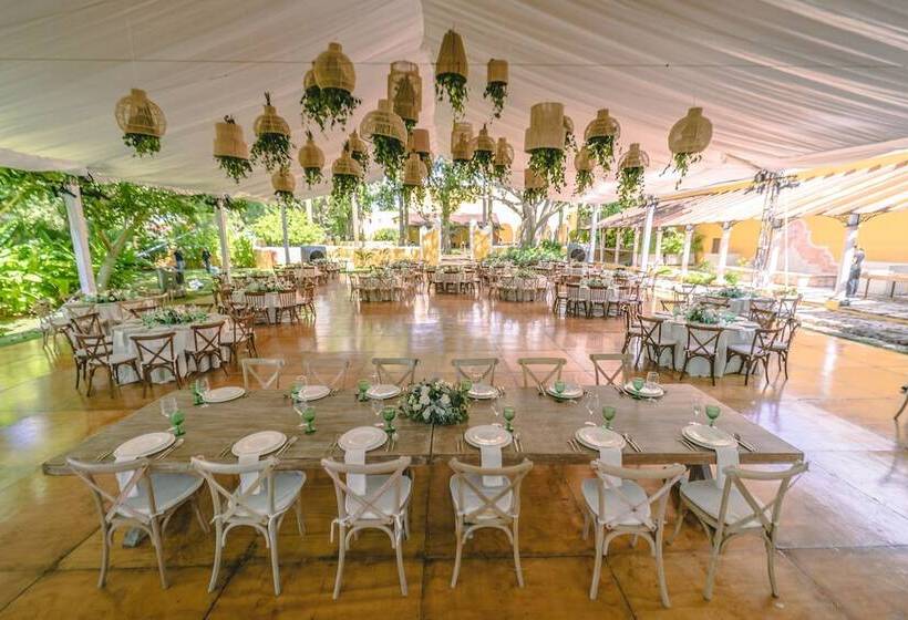 Отель Hacienda Xcanatun, Angsana Heritage Collection