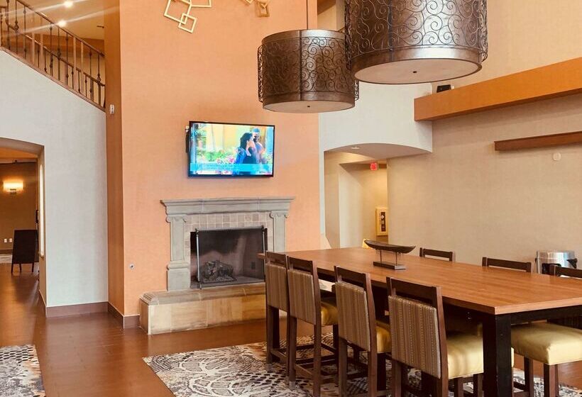 فندق Hampton Inn & Suites Phoenix Goodyear