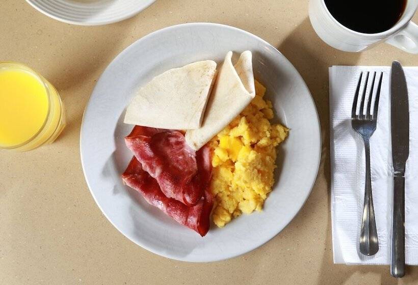 هتل Hampton By Hilton Chihuahua