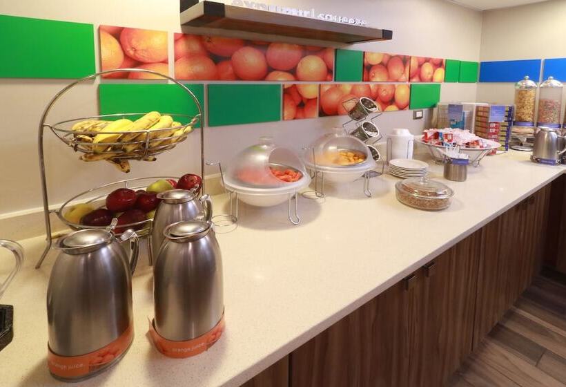 هتل Hampton By Hilton Chihuahua