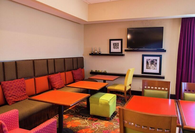 בית מלון כפרי Hampton Inn By Hilton Torreónairport Galerías