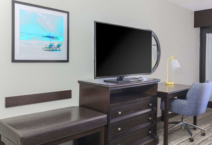 فندق Hampton Inn Ft. Walton Beach