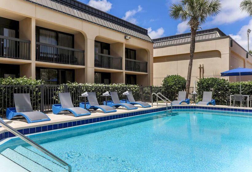 فندق Hampton Inn Ft. Walton Beach