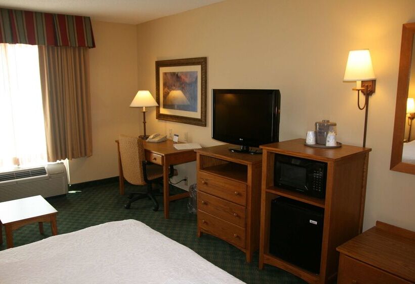בית מלון כפרי Hampton Inn Guntersville