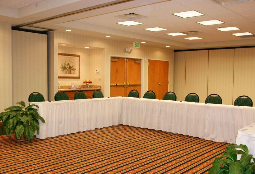 בית מלון כפרי Hampton Inn Guntersville