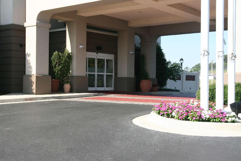 בית מלון כפרי Hampton Inn Guntersville