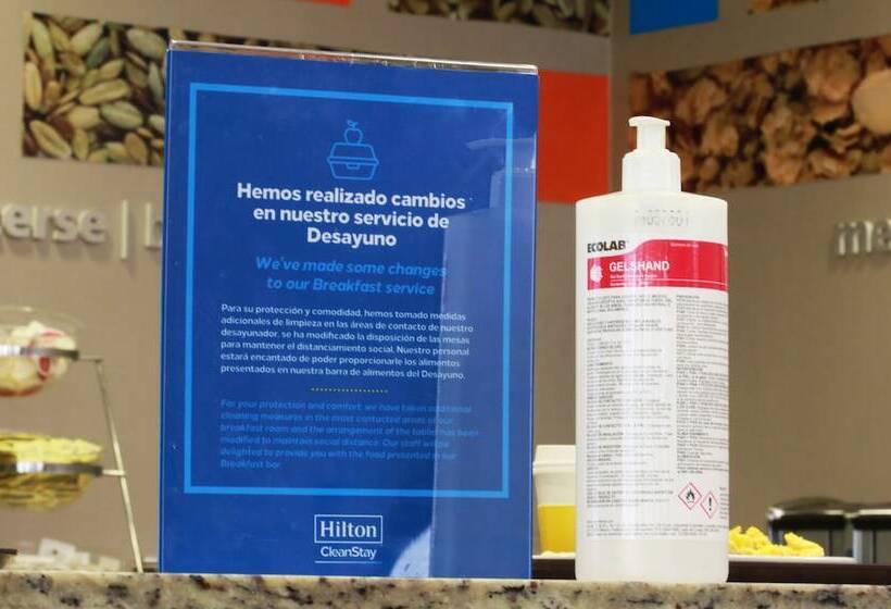 호텔 Hampton Inn By Hilton Monterrey Airport