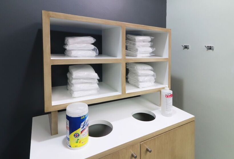 בית מלון כפרי Hampton Inn By Hilton Monterrey Airport