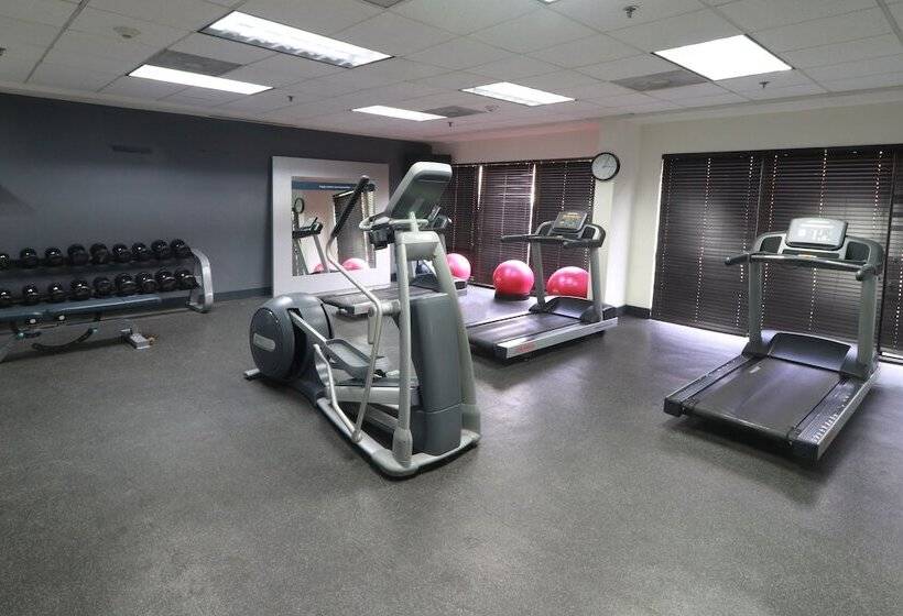 בית מלון כפרי Hampton Inn By Hilton Monterrey Airport