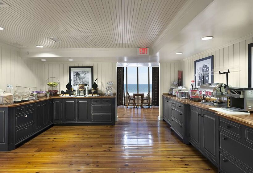 هتل Hampton Inn & Suites Myrtle Beach/oceanfront