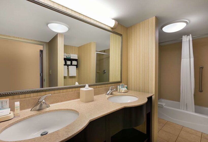 هتل Hampton Inn & Suites Myrtle Beach/oceanfront