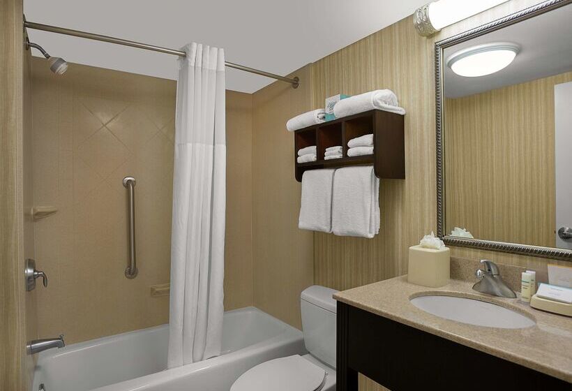 هتل Hampton Inn & Suites Myrtle Beach/oceanfront