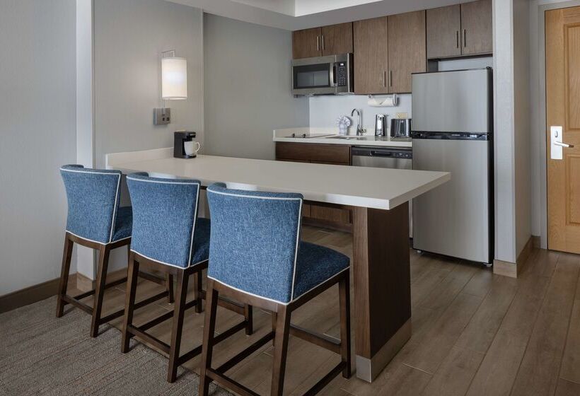 هتل Hampton Inn & Suites Myrtle Beach/oceanfront