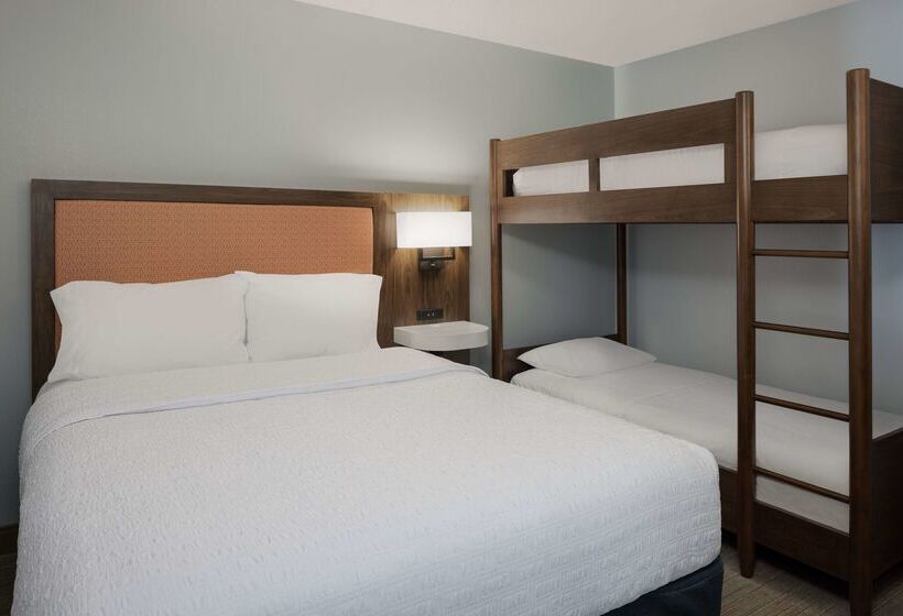 هتل Hampton Inn & Suites Myrtle Beach/oceanfront