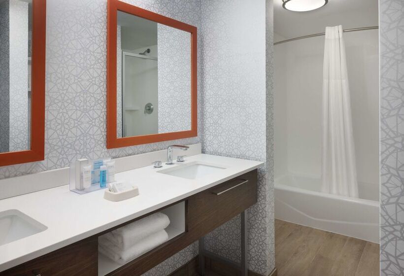 هتل Hampton Inn & Suites Myrtle Beach/oceanfront