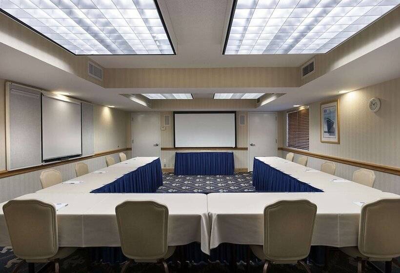 هتل Hampton Inn & Suites Myrtle Beach/oceanfront