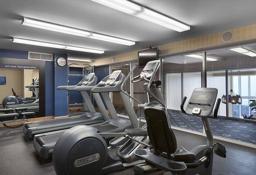 هتل Hampton Inn & Suites Myrtle Beach/oceanfront