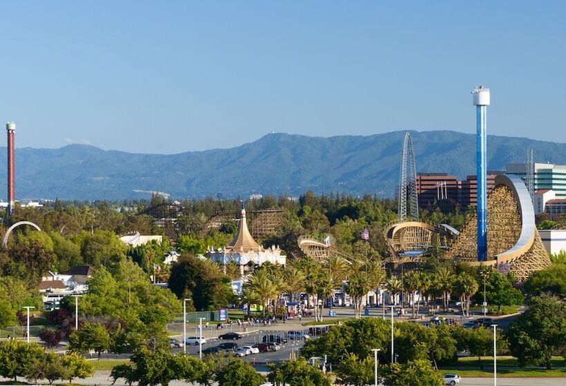 Отель Hilton Santa Clara