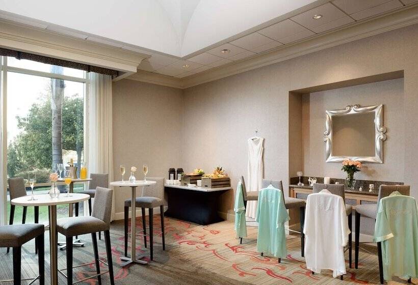 هتل Hilton Santa Clara