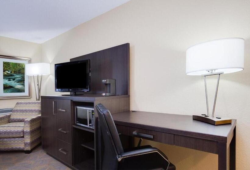 Holiday Inn Express Hotel & Suites Uptown Fredericton, An Ihg