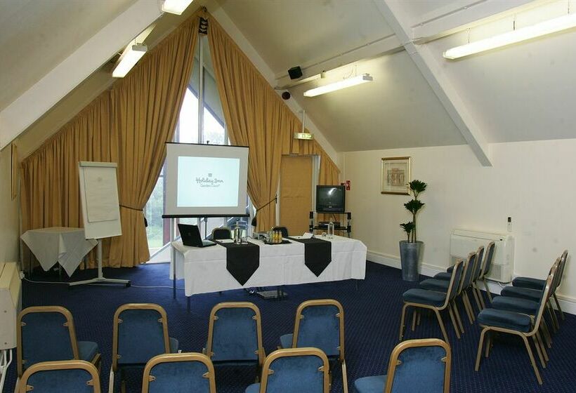 Отель Days Inn Sandy