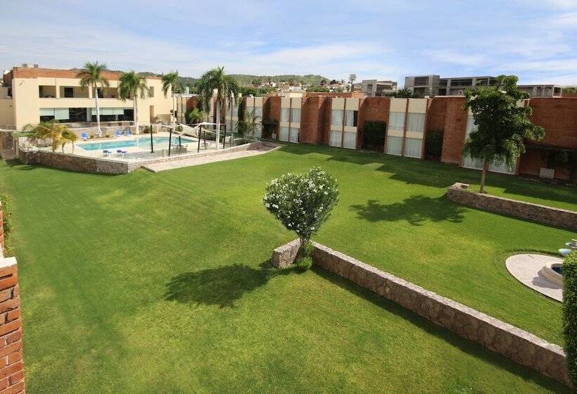 Отель Voco Hermosillo, An Ihg