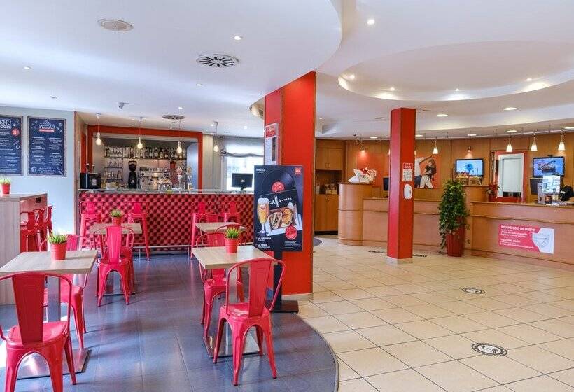 هتل Ibis Madrid Alcorcon Tresaguas