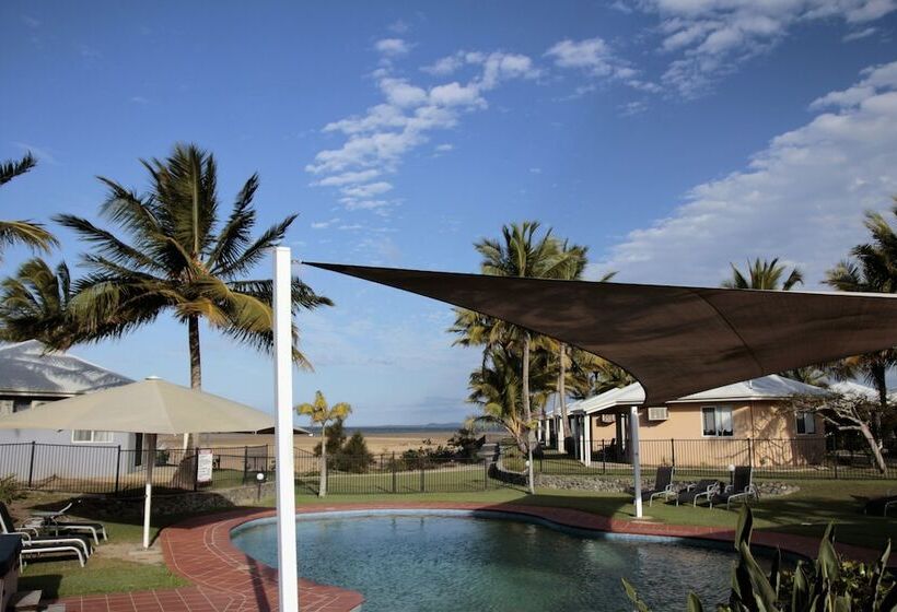 בית מלון כפרי Illawong Beach Resort